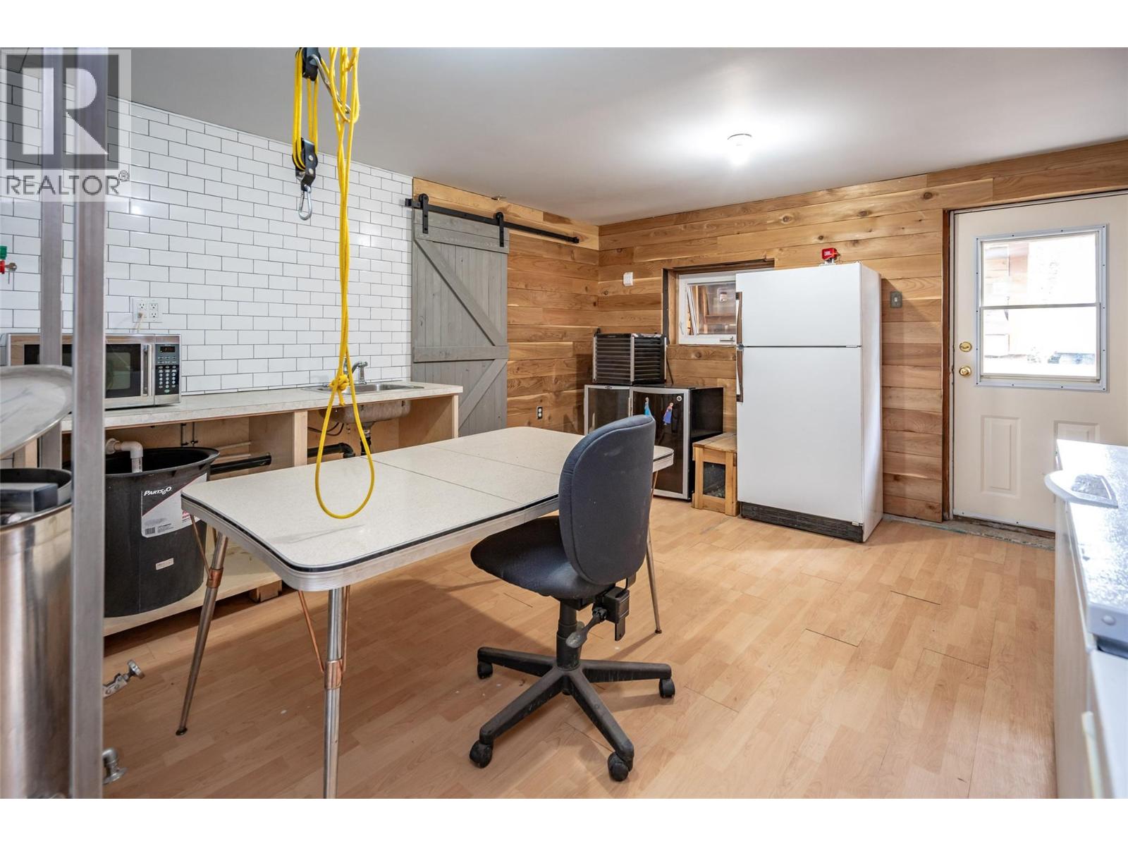 127 8th Street N, Kaslo, British Columbia  V0G 1M0 - Photo 40 - 10360012