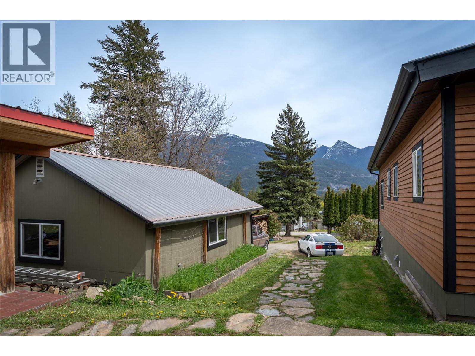 127 8th Street N, Kaslo, British Columbia  V0G 1M0 - Photo 51 - 10360012