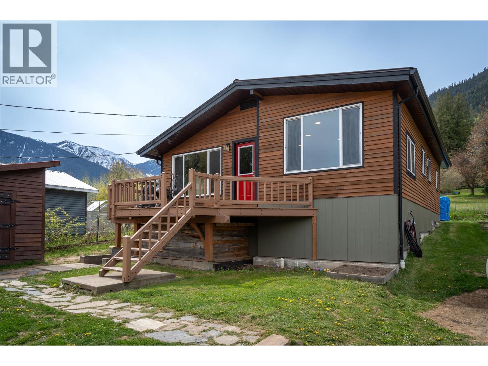 127 8th Street N, Kaslo, British Columbia  V0G 1M0 - Photo 8 - 10360012