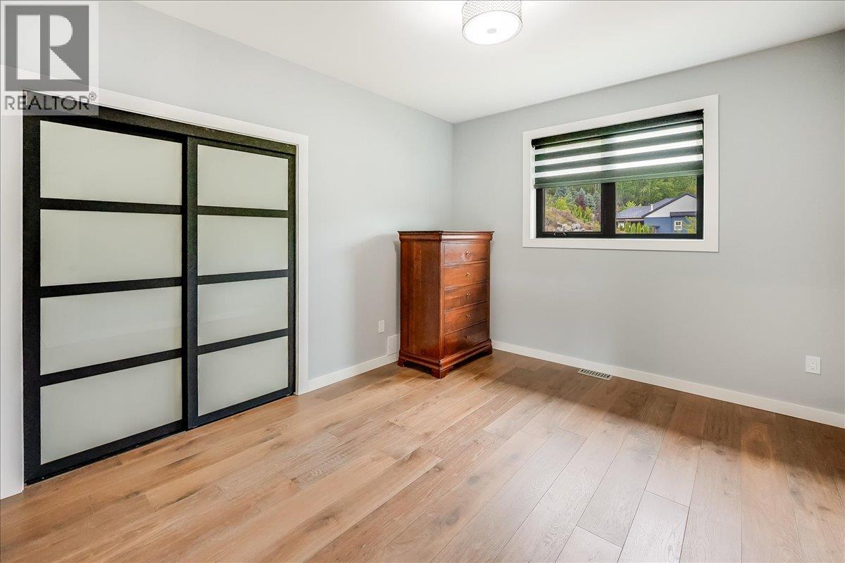 2391 Mcbride Street, Trail, British Columbia  V1R 3A6 - Photo 28 - 10360081