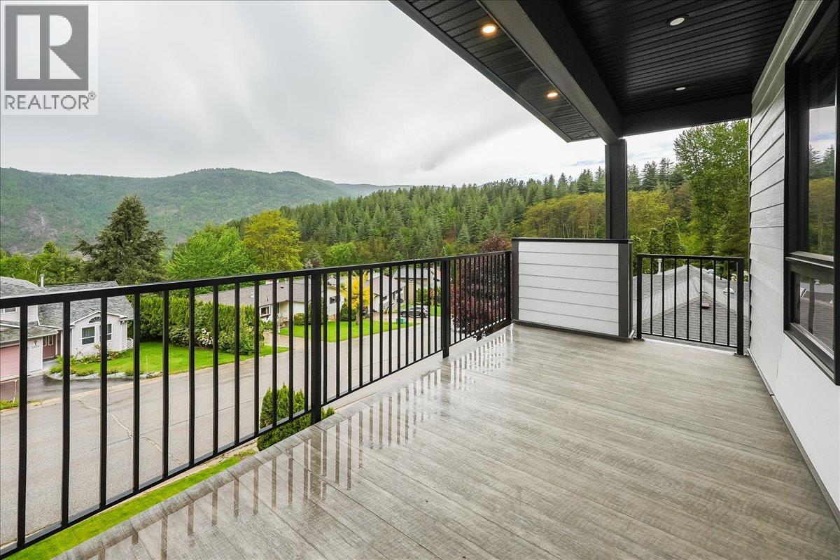 2391 Mcbride Street, Trail, British Columbia  V1R 3A6 - Photo 30 - 10360081
