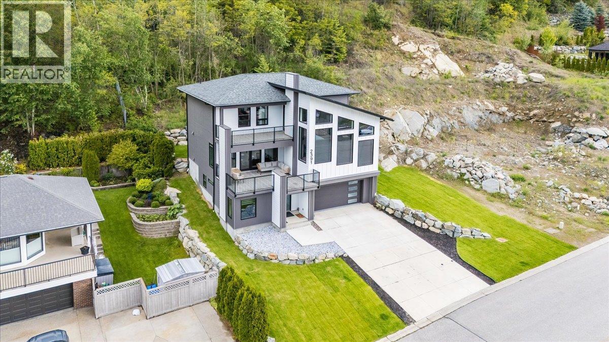 2391 Mcbride Street, Trail, British Columbia  V1R 3A6 - Photo 42 - 10360081