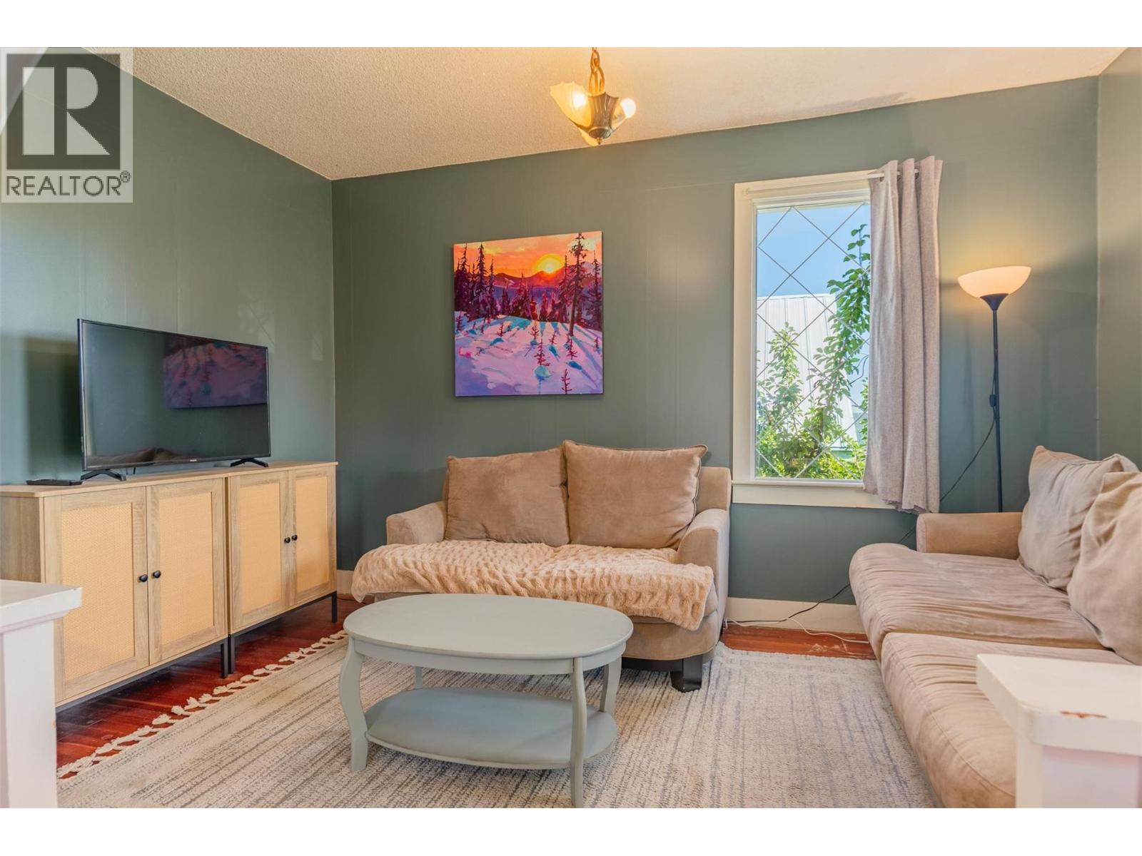 2346 Fourth Avenue, Rossland, British Columbia  V0G 1Y0 - Photo 10 - 10360462