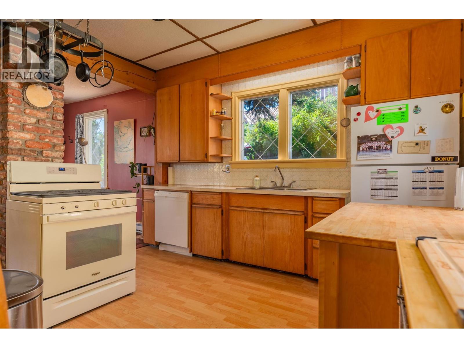 2346 Fourth Avenue, Rossland, British Columbia  V0G 1Y0 - Photo 17 - 10360462