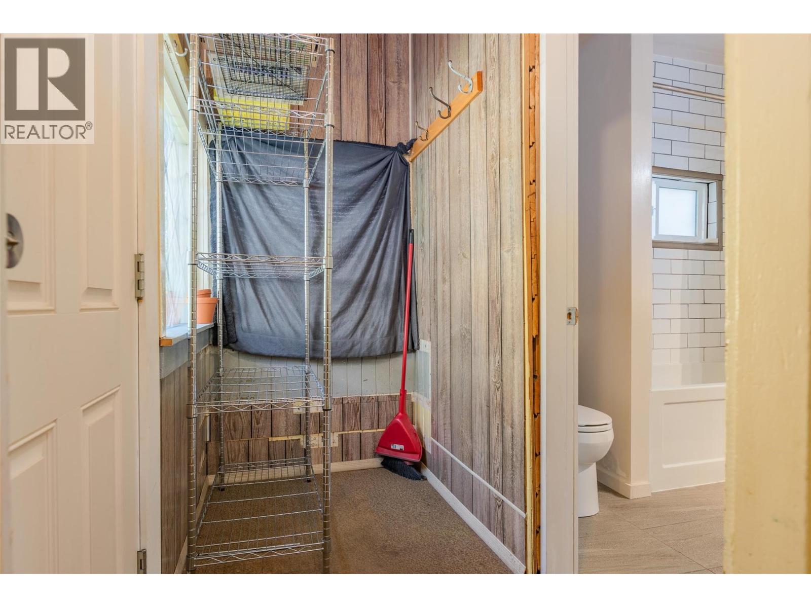 2346 Fourth Avenue, Rossland, British Columbia  V0G 1Y0 - Photo 18 - 10360462
