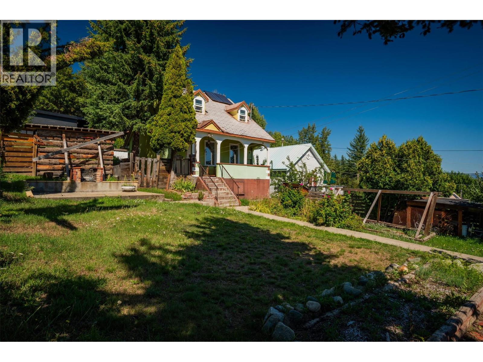 2346 Fourth Avenue, Rossland, British Columbia  V0G 1Y0 - Photo 37 - 10360462