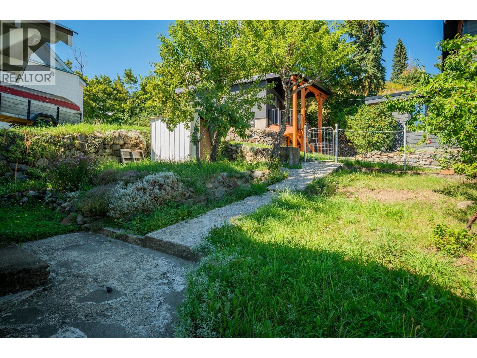 2346 Fourth Avenue, Rossland, British Columbia  V0G 1Y0 - Photo 45 - 10360462