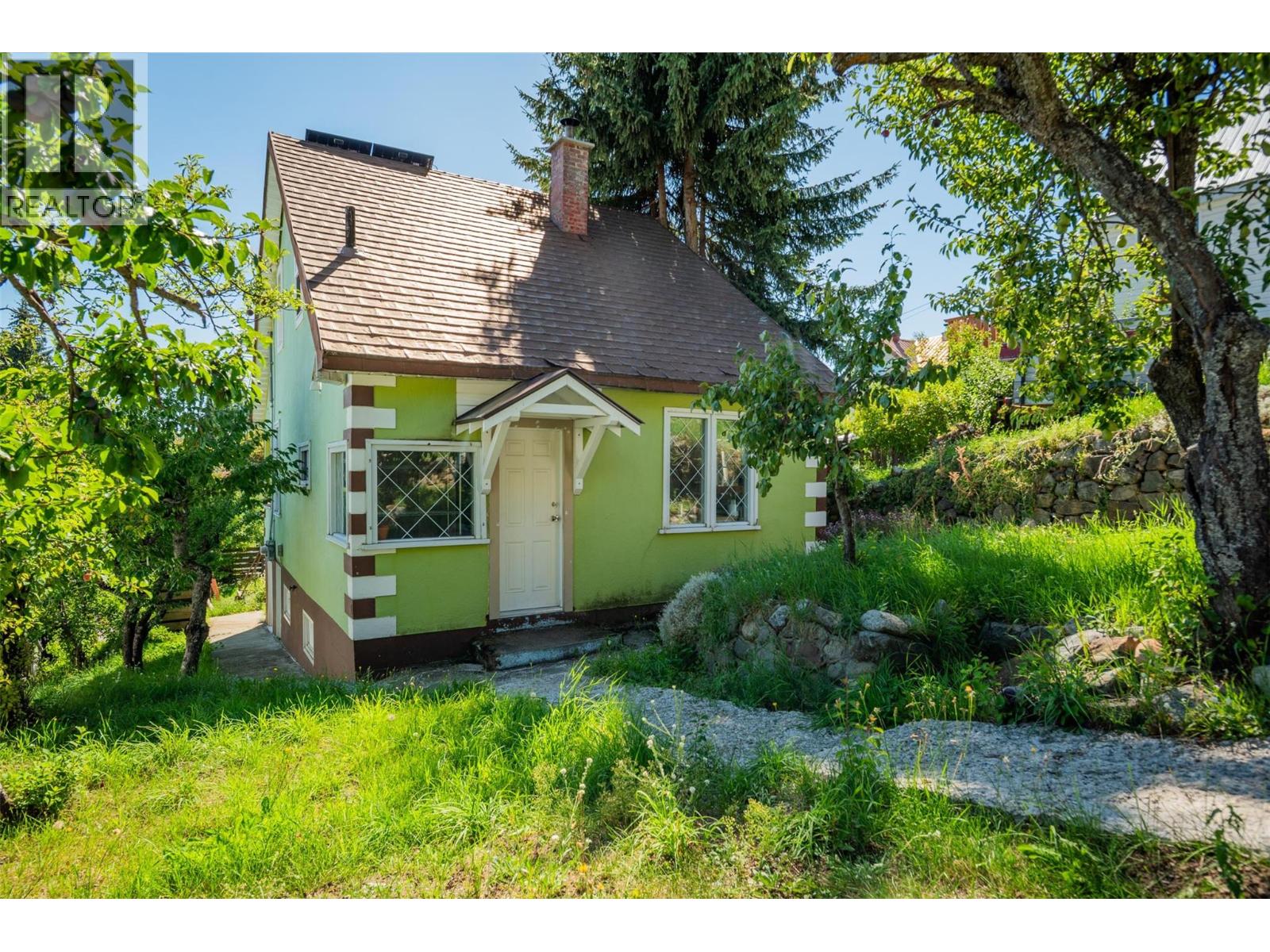 2346 Fourth Avenue, Rossland, British Columbia  V0G 1Y0 - Photo 47 - 10360462
