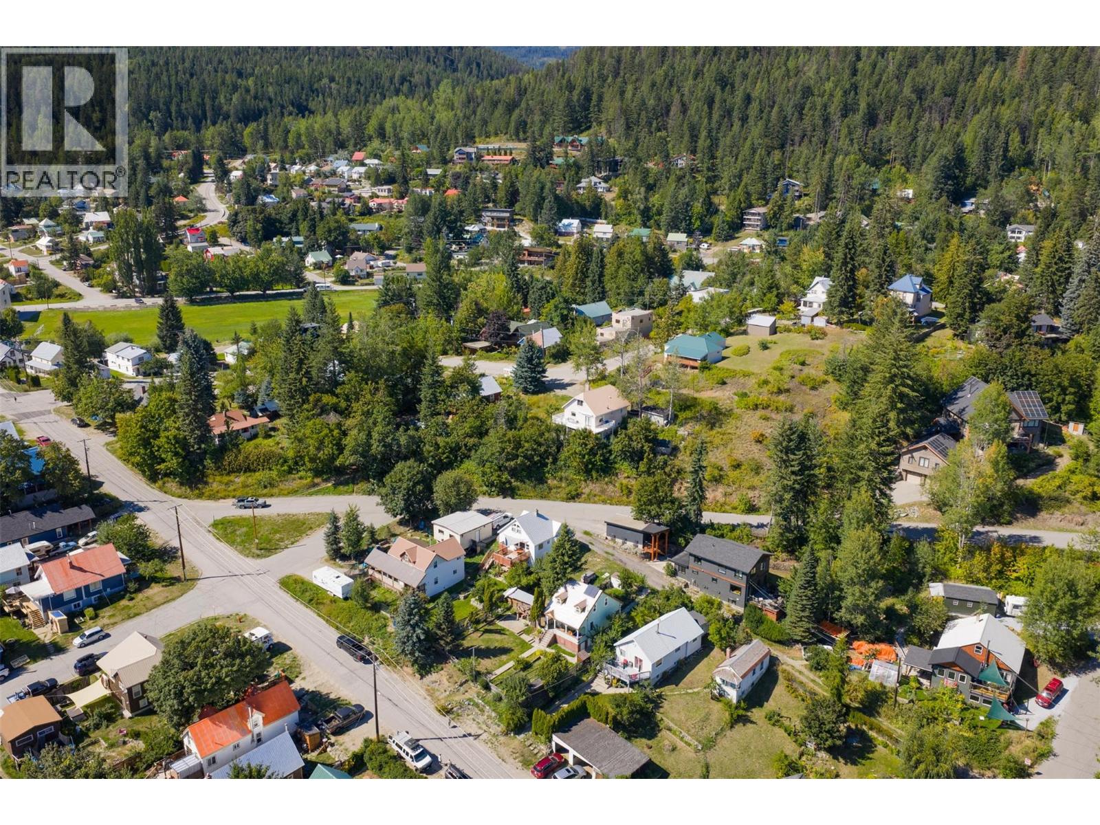 2346 Fourth Avenue, Rossland, British Columbia  V0G 1Y0 - Photo 65 - 10360462