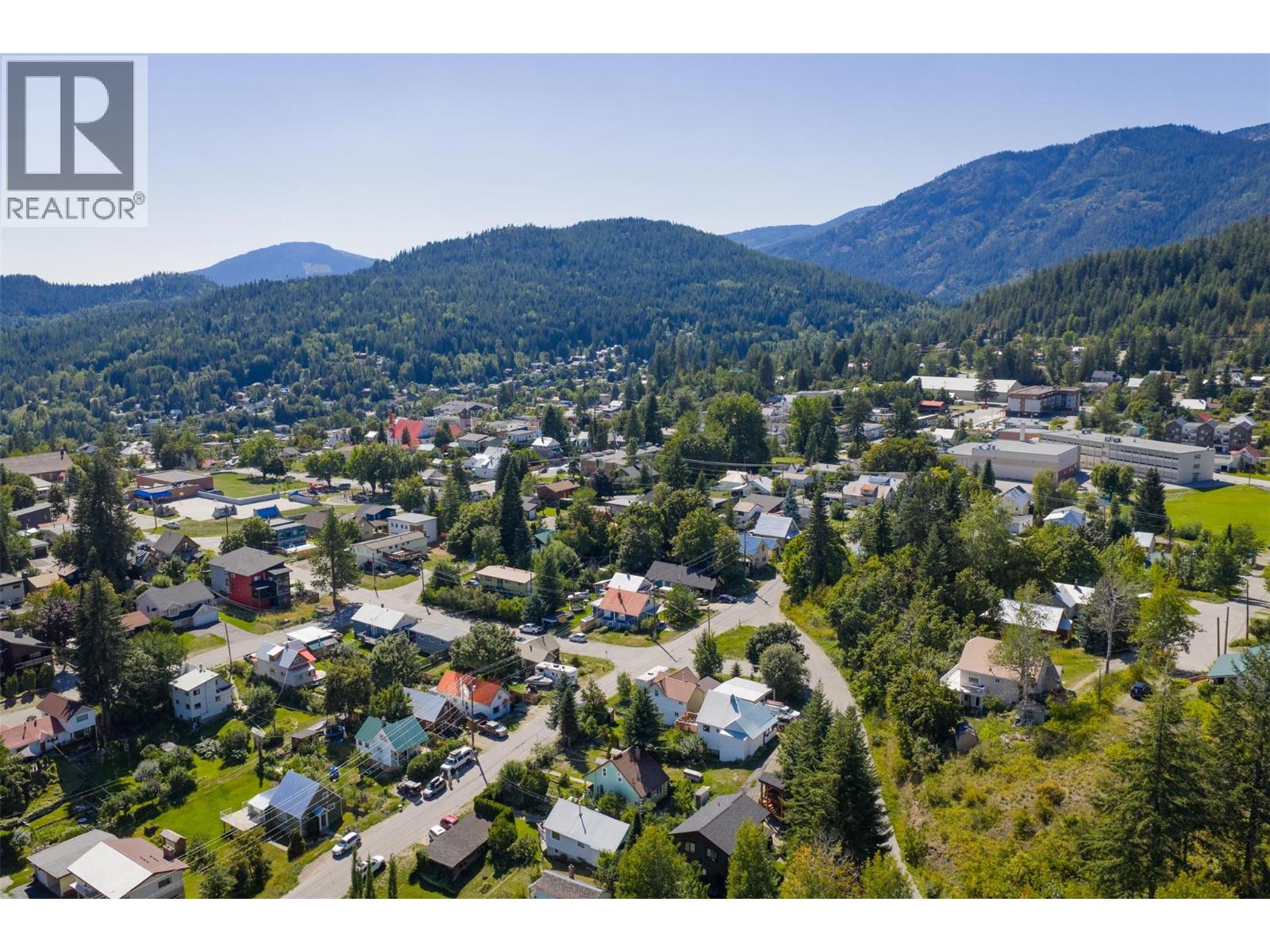 2346 Fourth Avenue, Rossland, British Columbia  V0G 1Y0 - Photo 68 - 10360462