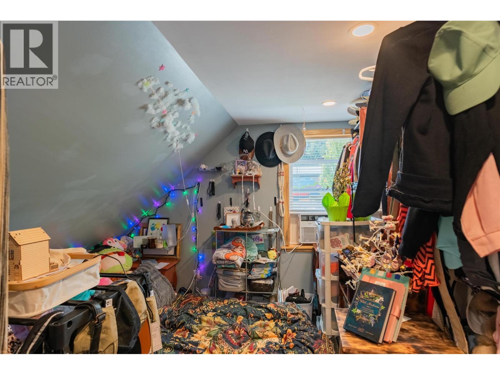 2342 Washington Street, Rossland, British Columbia  V0G 1Y0 - Photo 21 - 10360432
