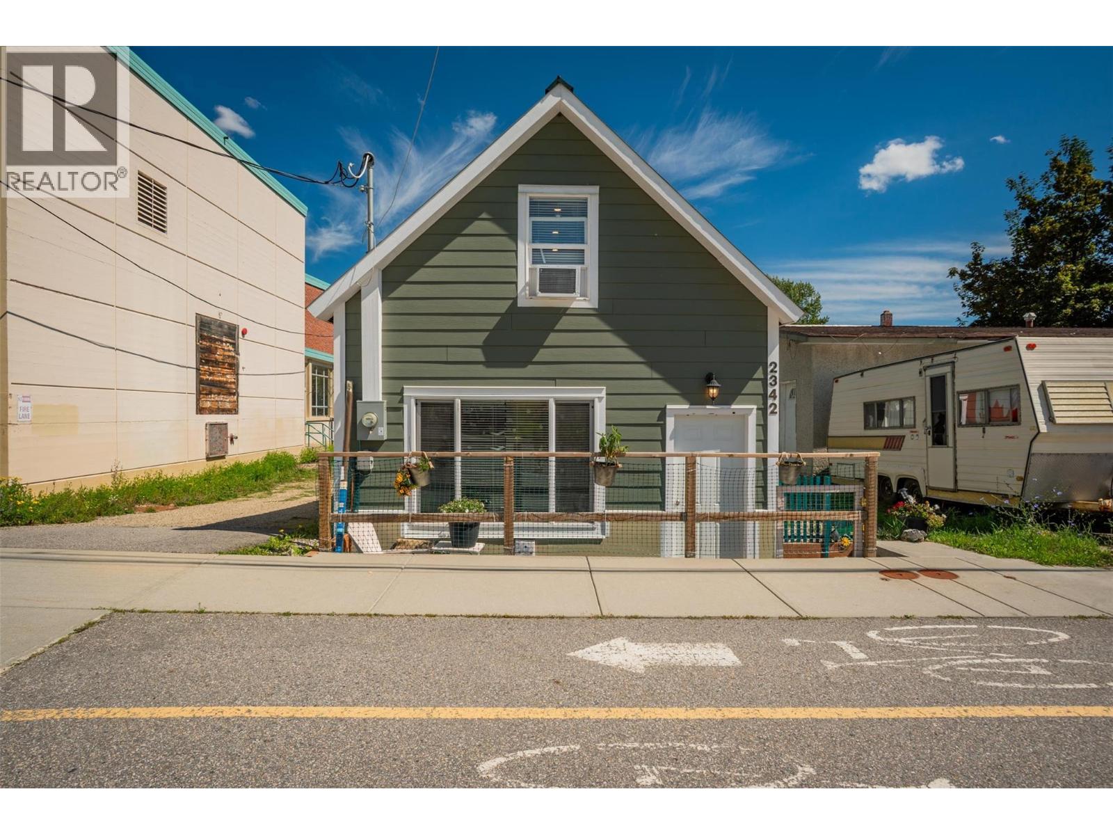 2342 Washington Street, Rossland, British Columbia  V0G 1Y0 - Photo 23 - 10360432