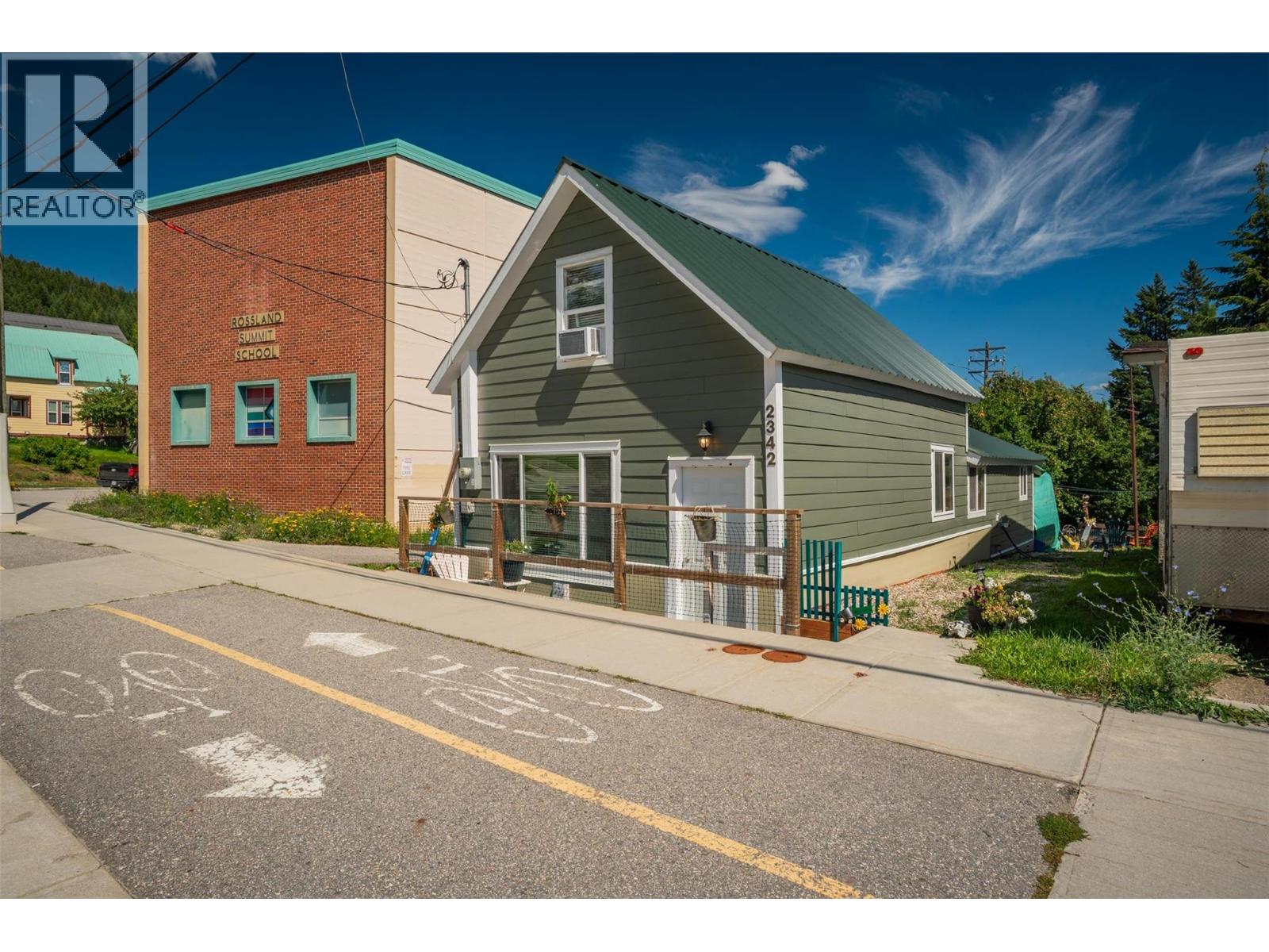 2342 Washington Street, Rossland, British Columbia  V0G 1Y0 - Photo 24 - 10360432