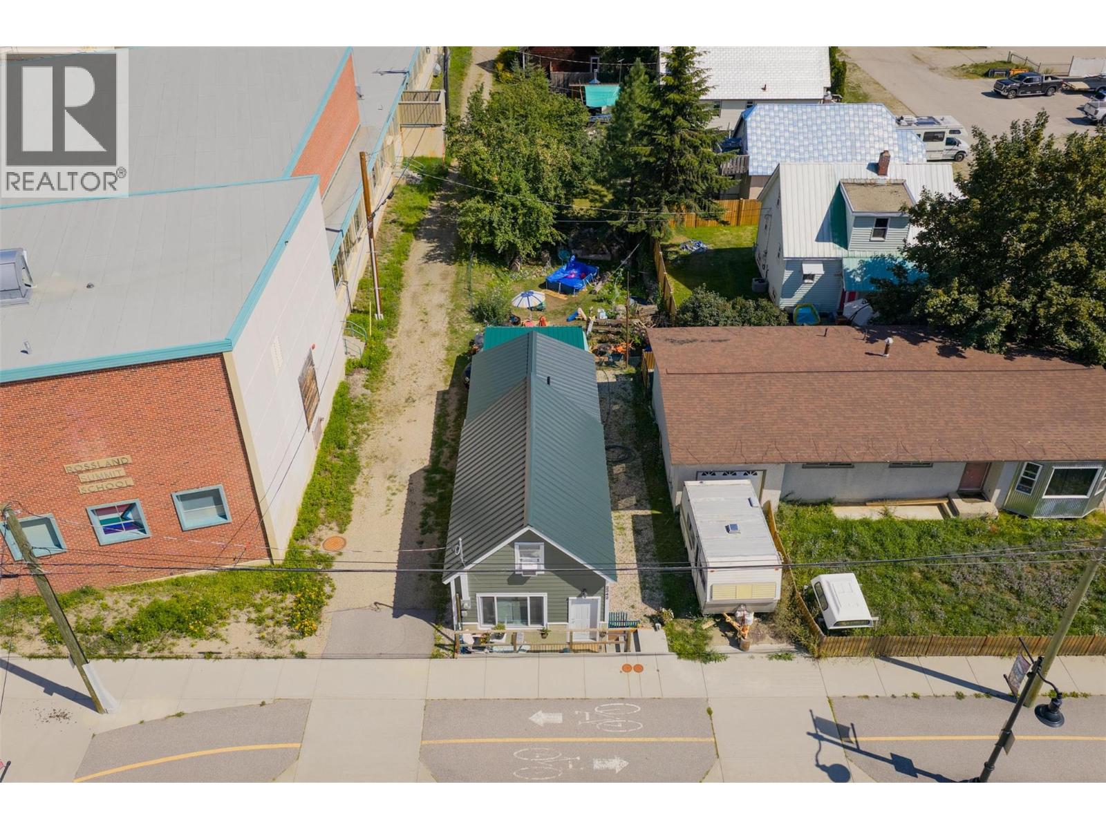 2342 Washington Street, Rossland, British Columbia  V0G 1Y0 - Photo 36 - 10360432