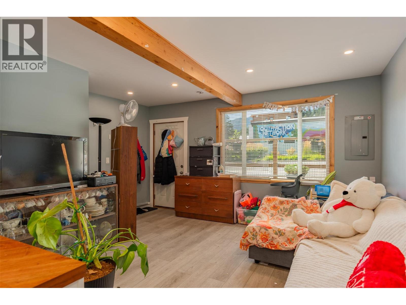 2342 Washington Street, Rossland, British Columbia  V0G 1Y0 - Photo 7 - 10360432
