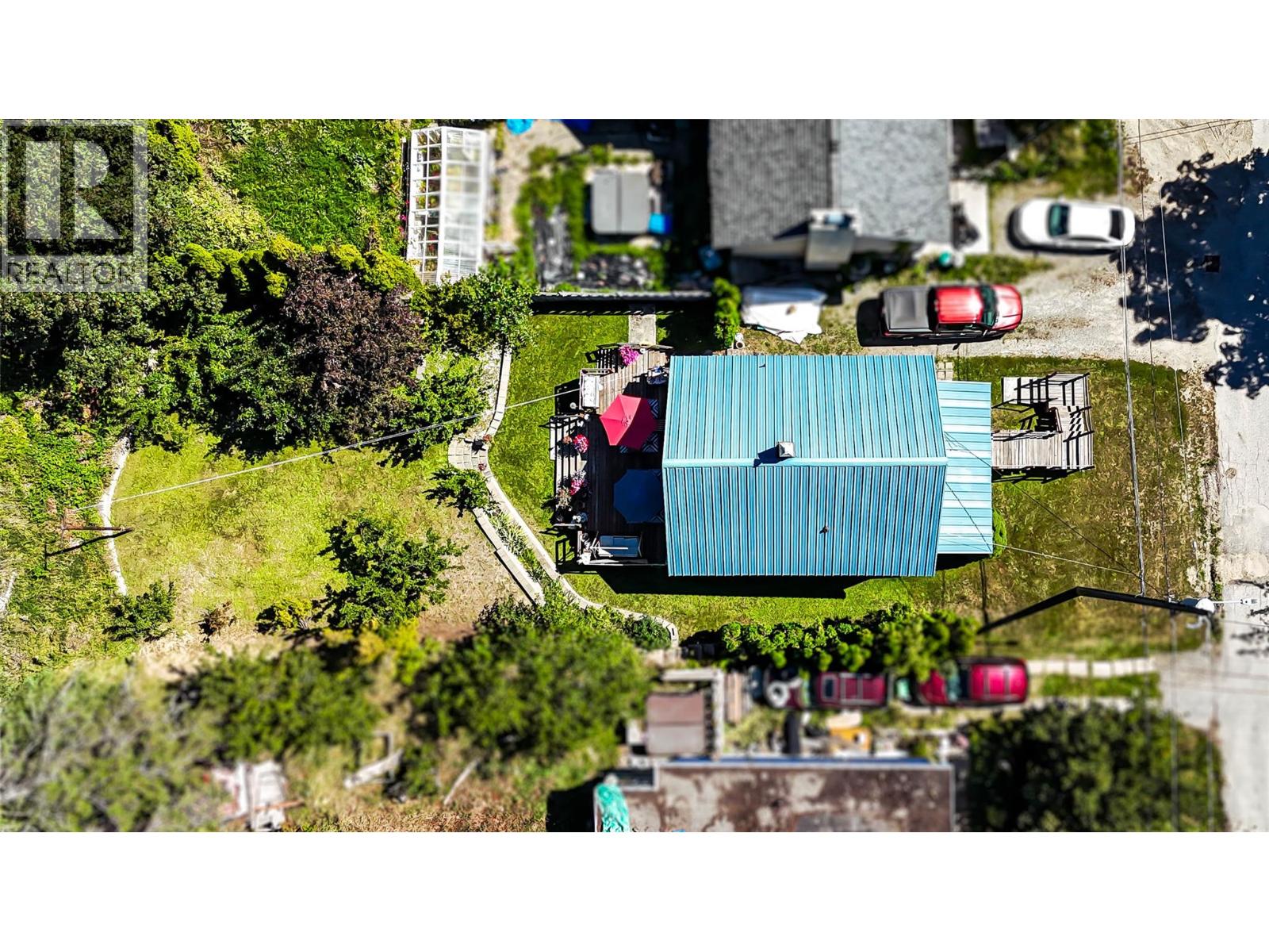 2246 Kootenay Avenue, Rossland, British Columbia  V0G 1Y0 - Photo 3 - 10360646