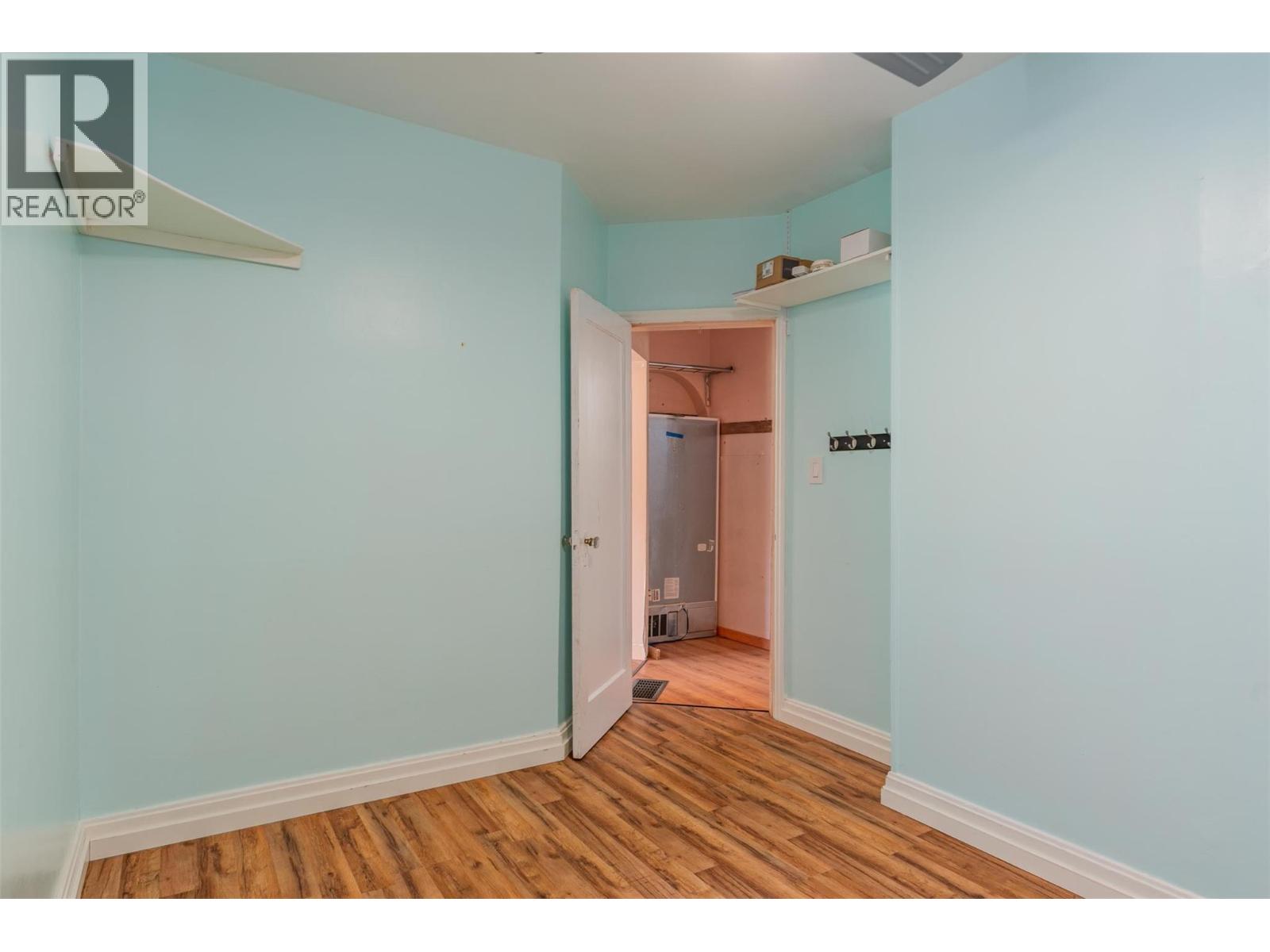 2177 Valleyview Drive, Trail, British Columbia  V1R 3B4 - Photo 13 - 10360637