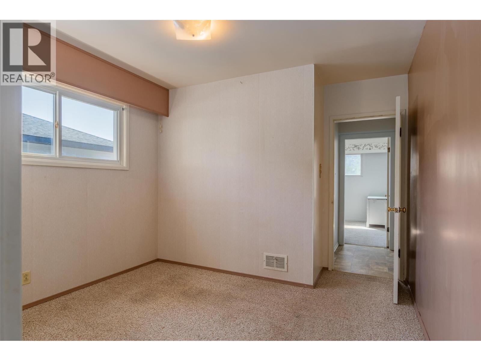 3485 Marigold Drive, Trail, British Columbia  V1R 2X7 - Photo 20 - 10360552
