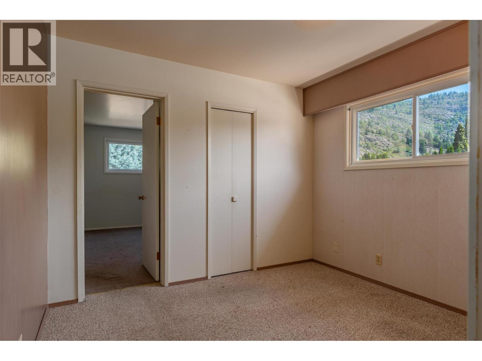 3485 Marigold Drive, Trail, British Columbia  V1R 2X7 - Photo 21 - 10360552