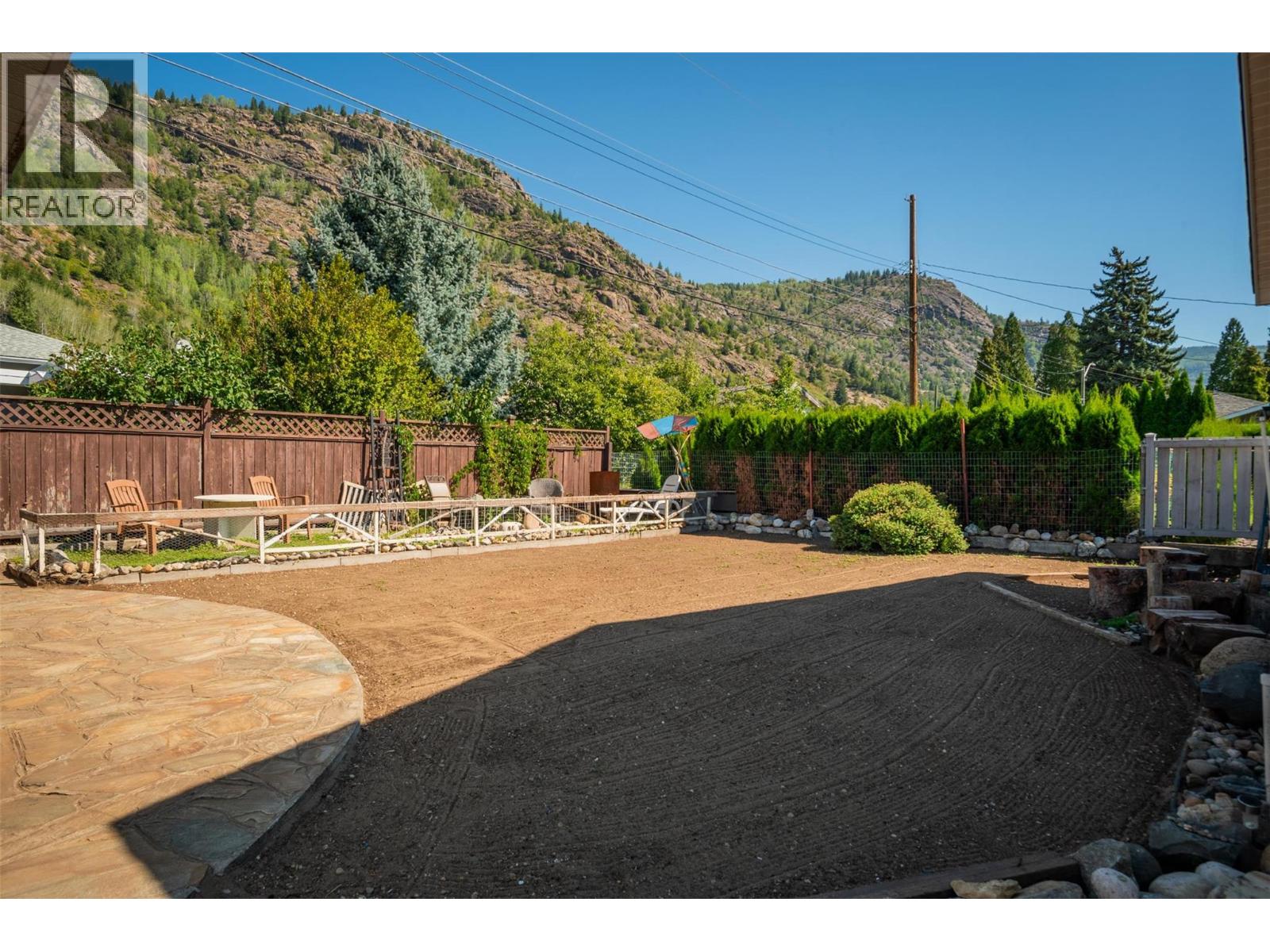 3485 Marigold Drive, Trail, British Columbia  V1R 2X7 - Photo 32 - 10360552