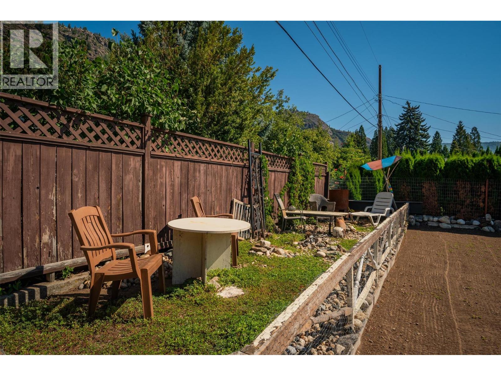 3485 Marigold Drive, Trail, British Columbia  V1R 2X7 - Photo 34 - 10360552