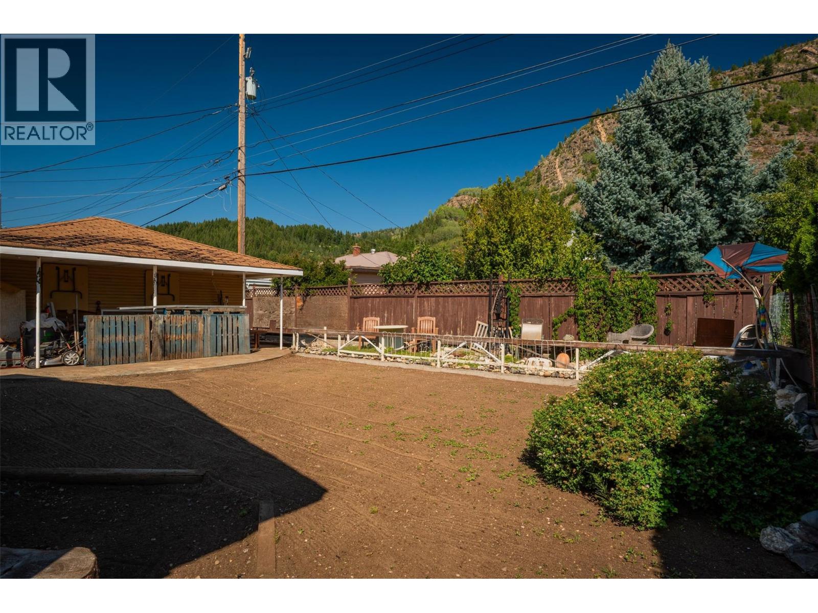 3485 Marigold Drive, Trail, British Columbia  V1R 2X7 - Photo 35 - 10360552
