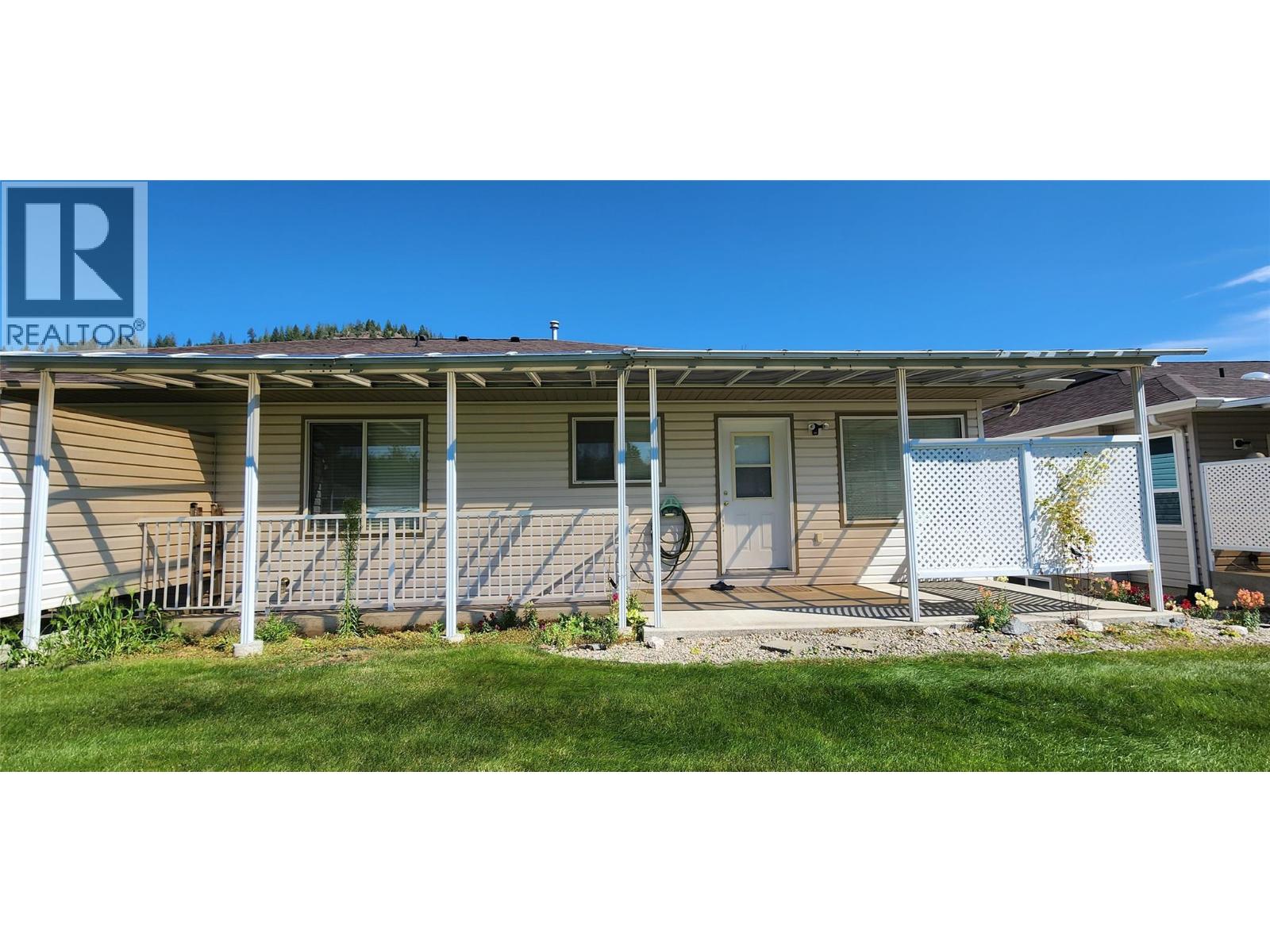 7661 Crema Drive, Trail, British Columbia  V1R 2Y8 - Photo 4 - 10360684