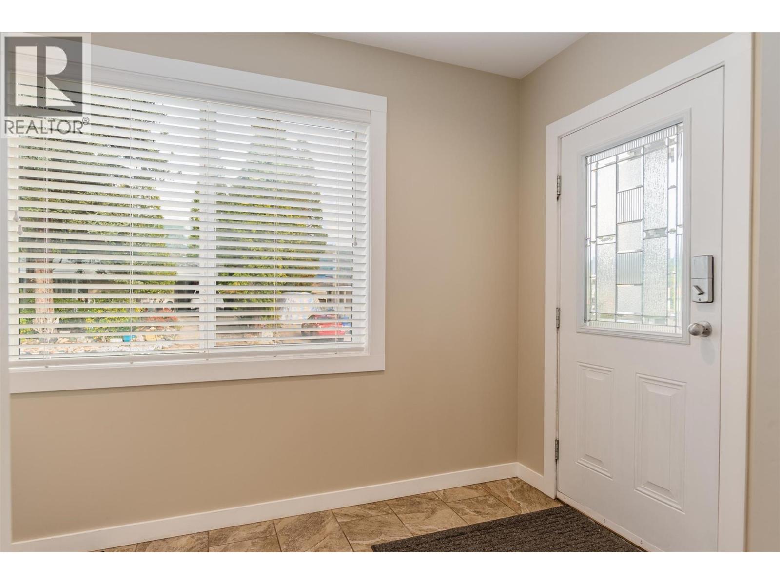 1455 Daisy Street, Trail, British Columbia  V1R 2R7 - Photo 6 - 10360914