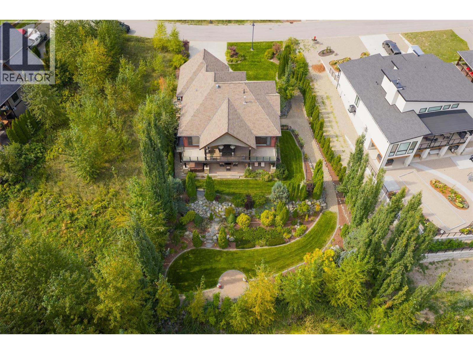 807 White Tail Drive, Rossland, British Columbia  V0G 1Y0 - Photo 4 - 10360896