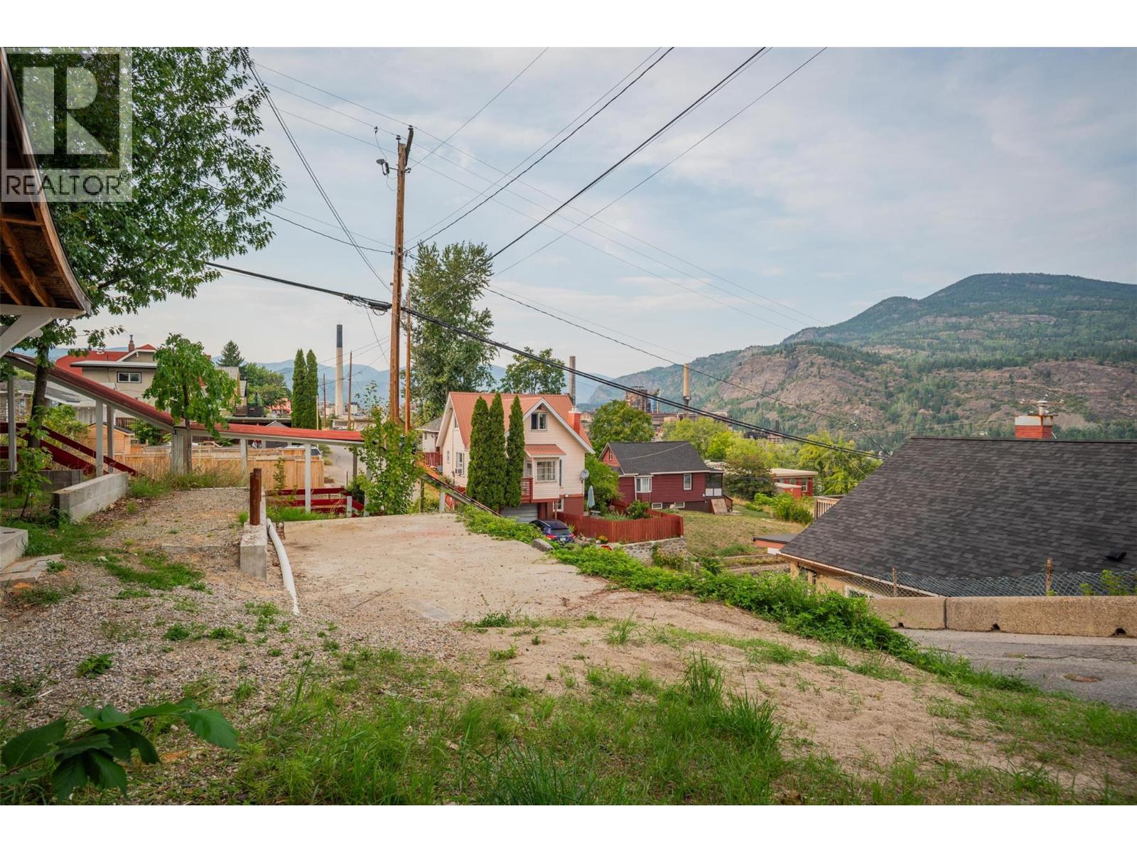 562 Spokane Street, Trail, British Columbia  V1R 3V8 - Photo 47 - 10361181