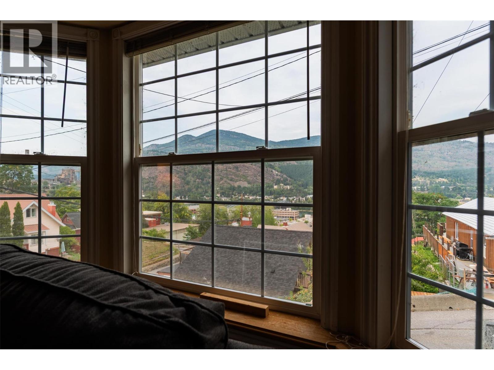 562 Spokane Street, Trail, British Columbia  V1R 3V8 - Photo 6 - 10361181