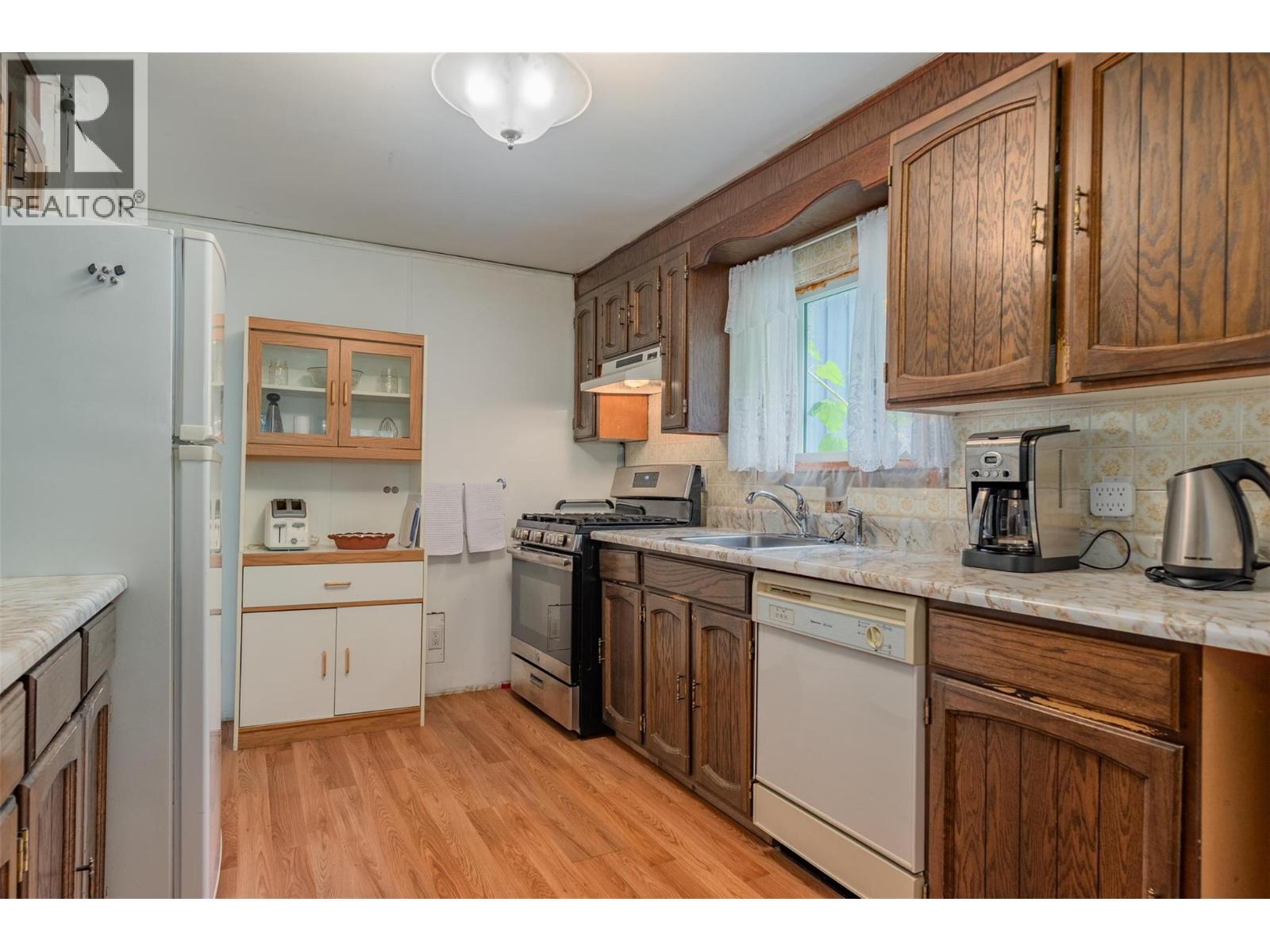 562 Spokane Street, Trail, British Columbia  V1R 3V8 - Photo 8 - 10361181