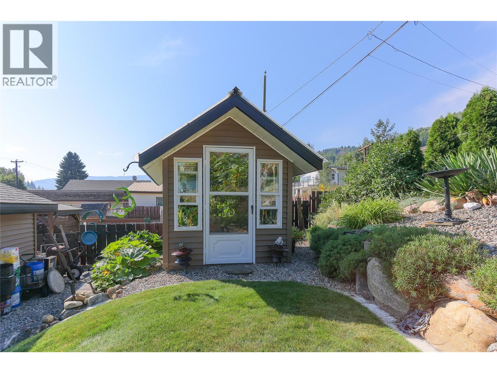 430 3rd Avenue, Trail, British Columbia  V1R 4V4 - Photo 46 - 10361161