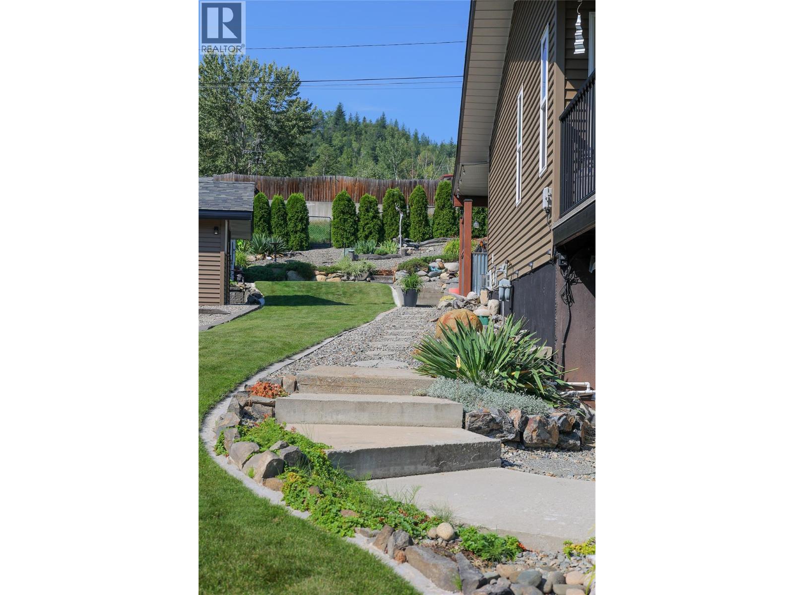 430 3rd Avenue, Trail, British Columbia  V1R 4V4 - Photo 50 - 10361161