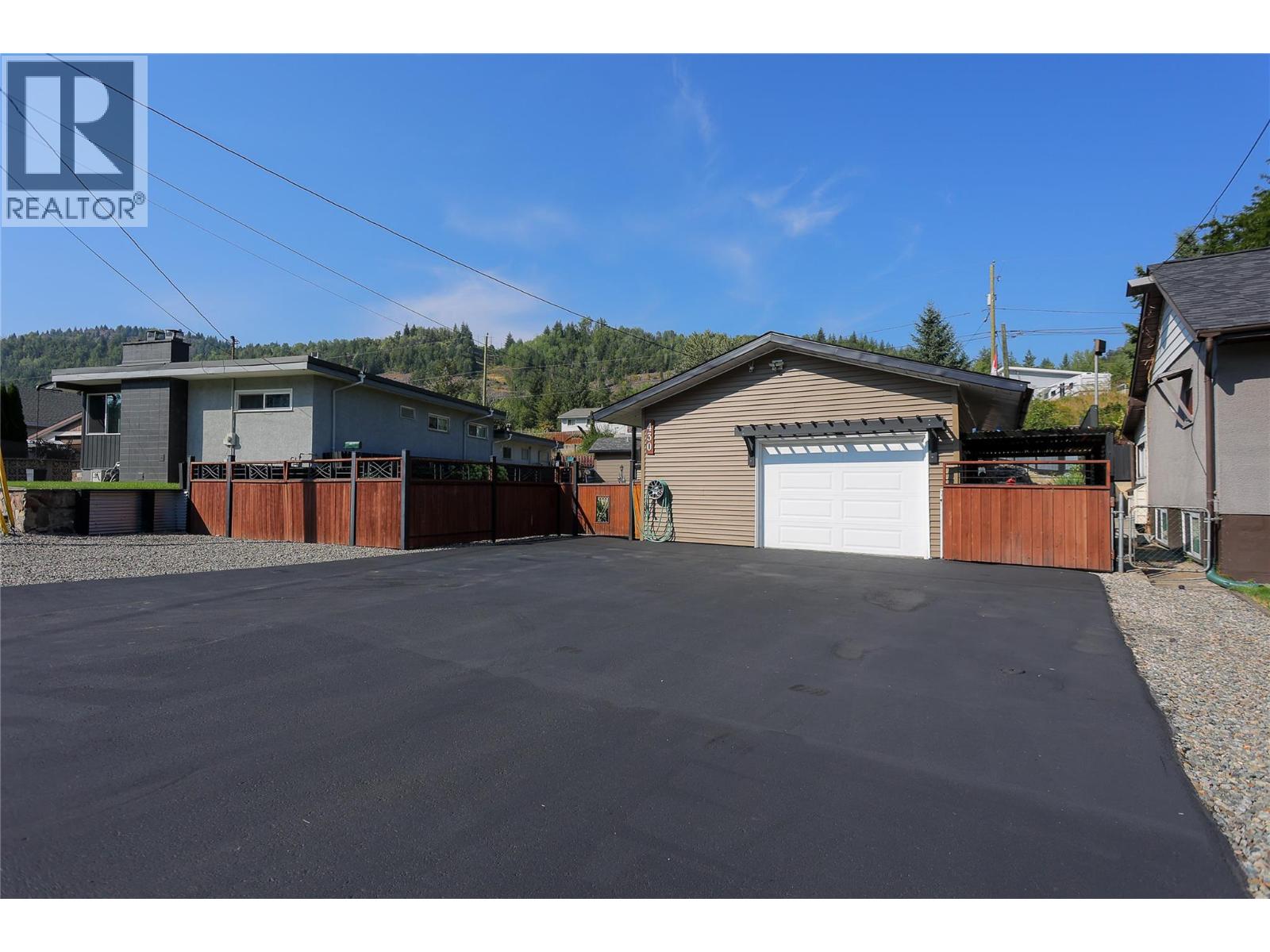 430 3rd Avenue, Trail, British Columbia  V1R 4V4 - Photo 65 - 10361161