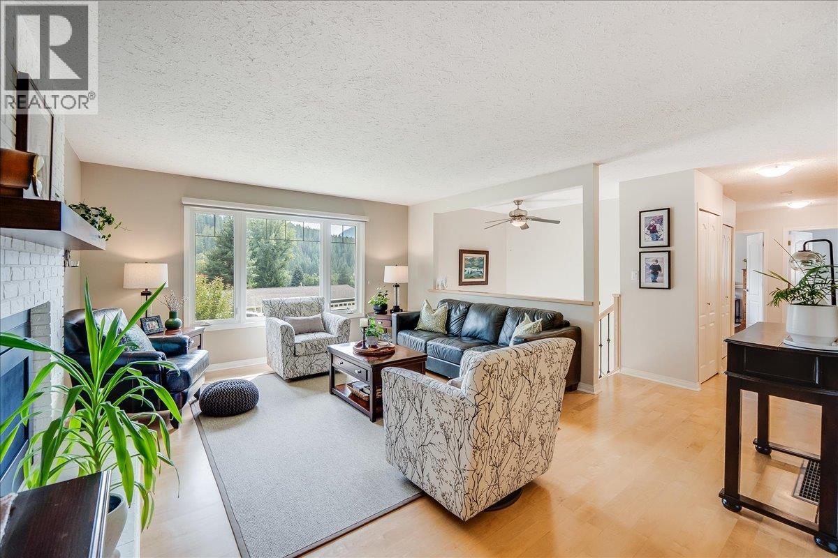2321 Mcbride Street, Trail, British Columbia  V1R 3A6 - Photo 10 - 10361208
