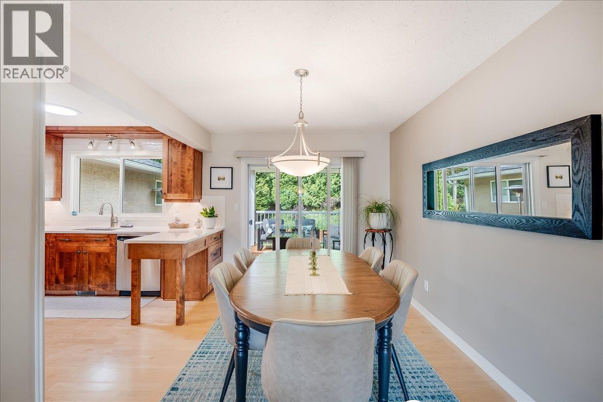 2321 Mcbride Street, Trail, British Columbia  V1R 3A6 - Photo 14 - 10361208
