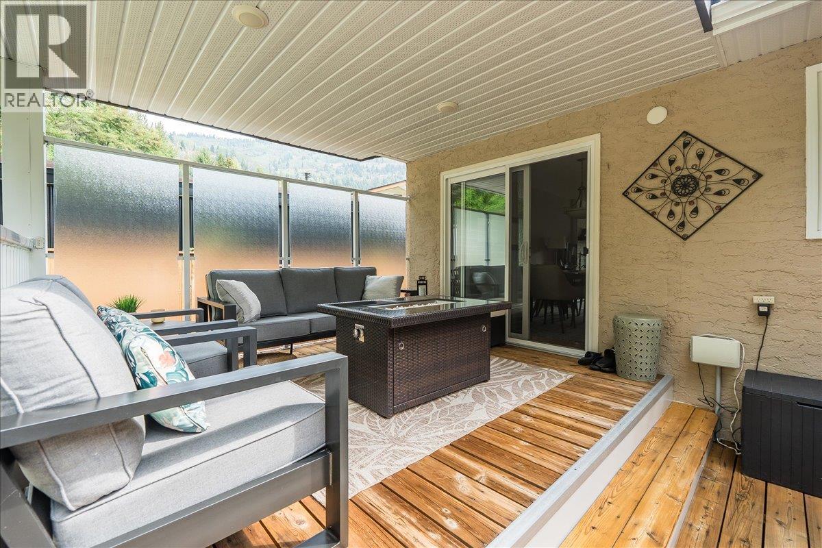 2321 Mcbride Street, Trail, British Columbia  V1R 3A6 - Photo 23 - 10361208