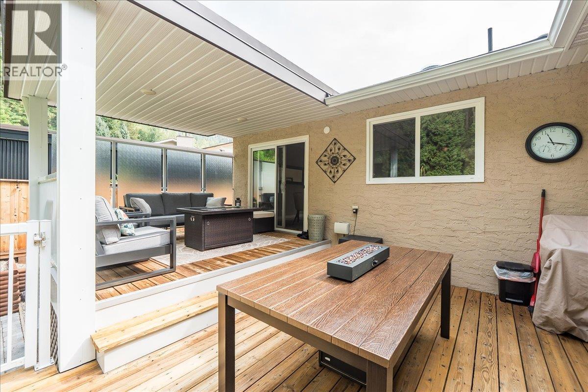 2321 Mcbride Street, Trail, British Columbia  V1R 3A6 - Photo 24 - 10361208