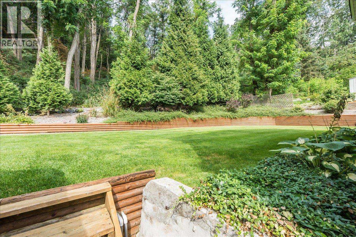2321 Mcbride Street, Trail, British Columbia  V1R 3A6 - Photo 28 - 10361208