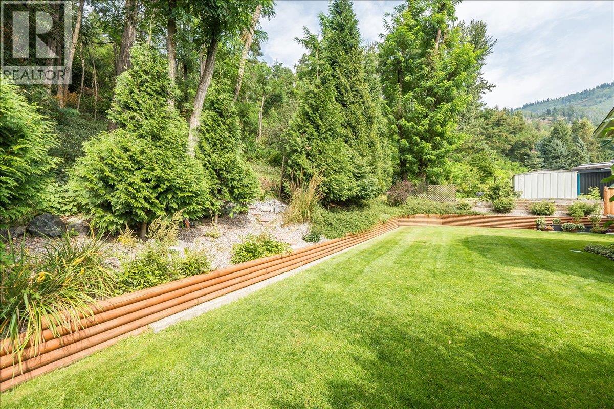 2321 Mcbride Street, Trail, British Columbia  V1R 3A6 - Photo 31 - 10361208