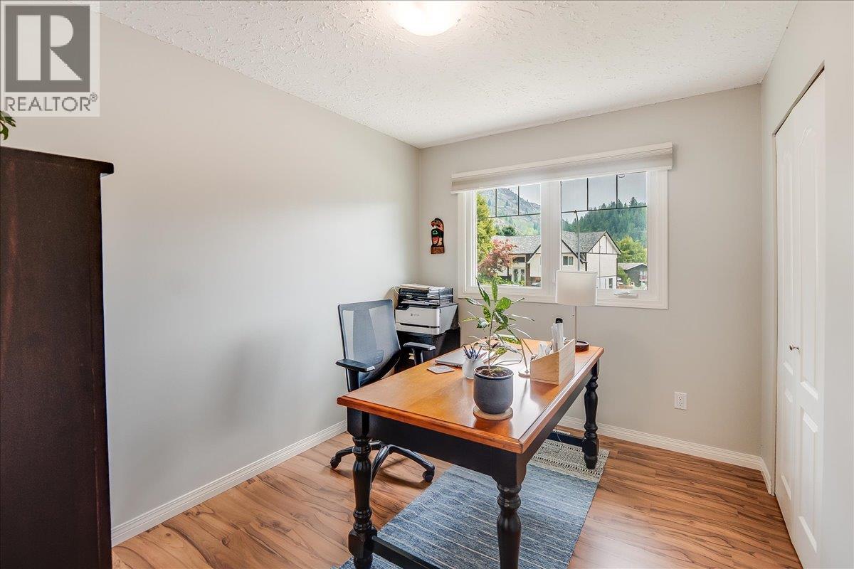 2321 Mcbride Street, Trail, British Columbia  V1R 3A6 - Photo 44 - 10361208