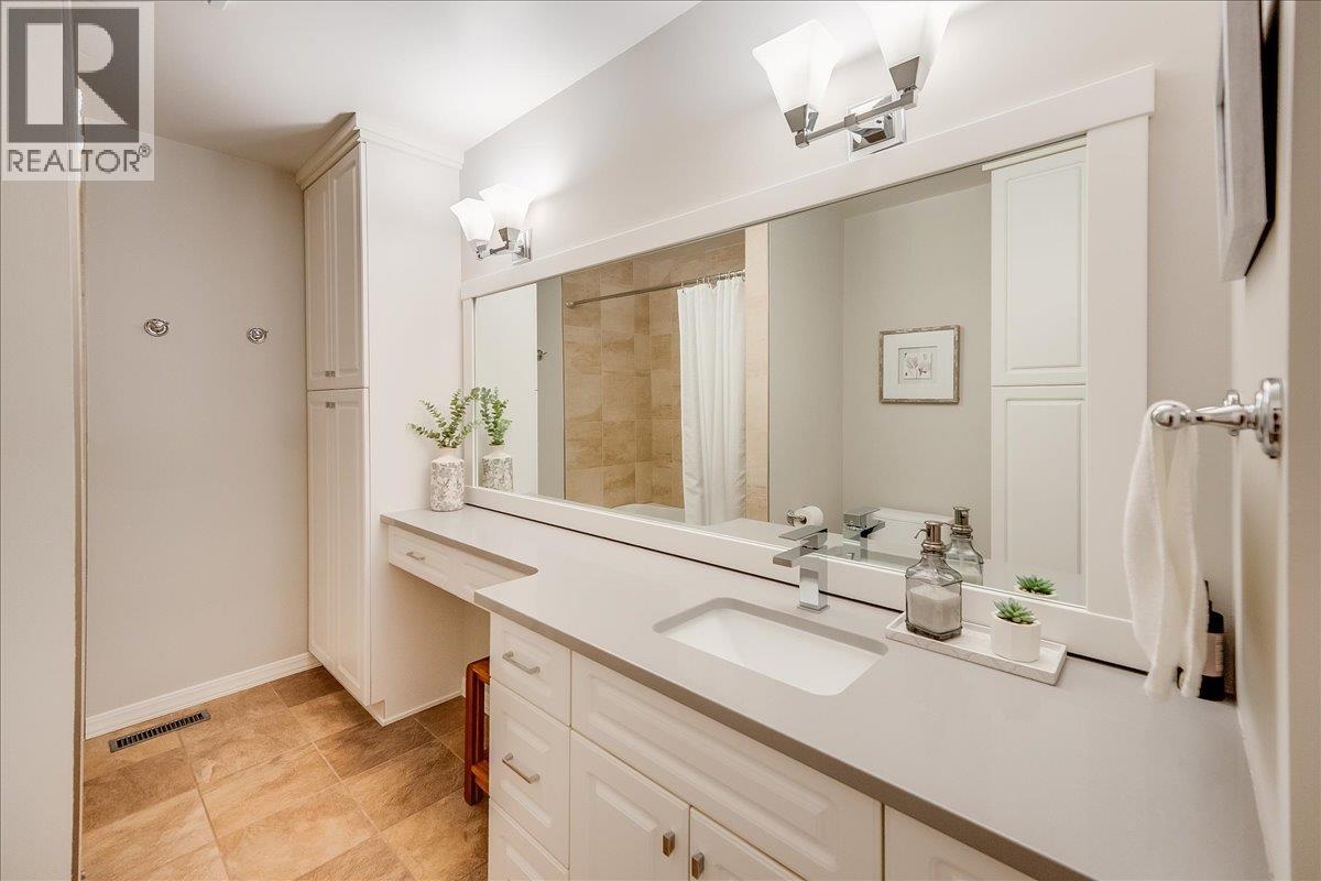 2321 Mcbride Street, Trail, British Columbia  V1R 3A6 - Photo 48 - 10361208