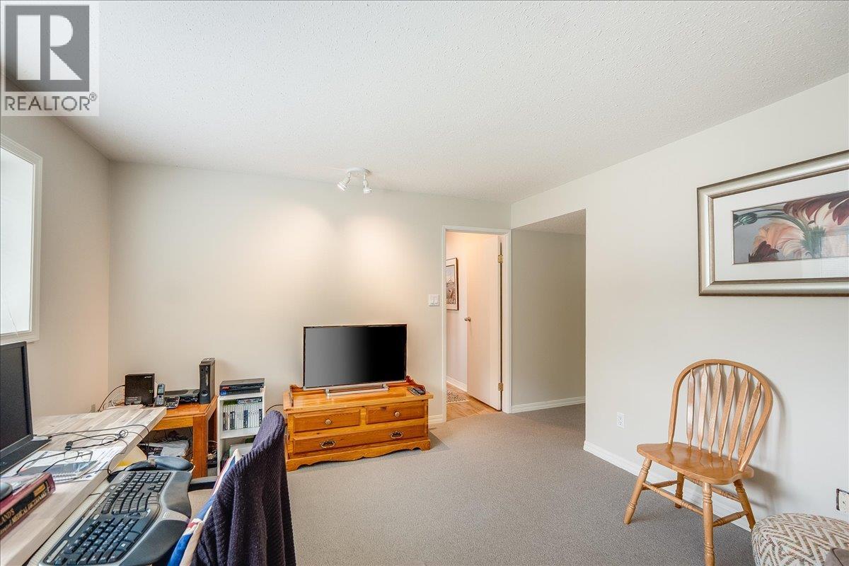 2321 Mcbride Street, Trail, British Columbia  V1R 3A6 - Photo 55 - 10361208