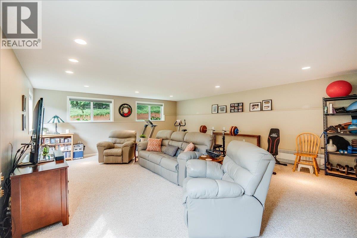 2321 Mcbride Street, Trail, British Columbia  V1R 3A6 - Photo 59 - 10361208